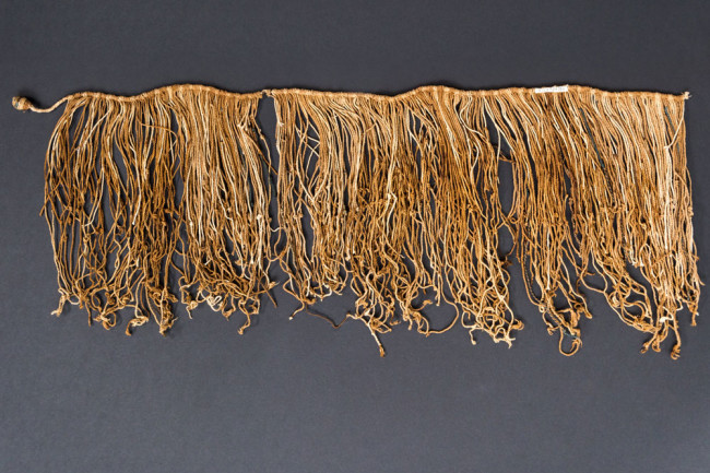 Los incas nunca desarrollaron la escritura; en su lugar, utilizaban un sistema de nudos llamado quipu, donde el color, la dirección y la estructura de los nudos transmitían diversa información. Aunque la mayor parte es numérica, descifrar por completo el código revela un alfabeto fonético del quipu con registros históricos.