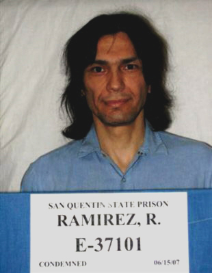 En 1996, une « fan » du tueur en série Richard Ramirez l’a épousé en prison. Elle a rompu avec lui en 2009 lorsque des preuves ADN ont montré qu’en plus des 13 adultes qu’il a assassinés, il a aussi tué une fillette de 9 ans.