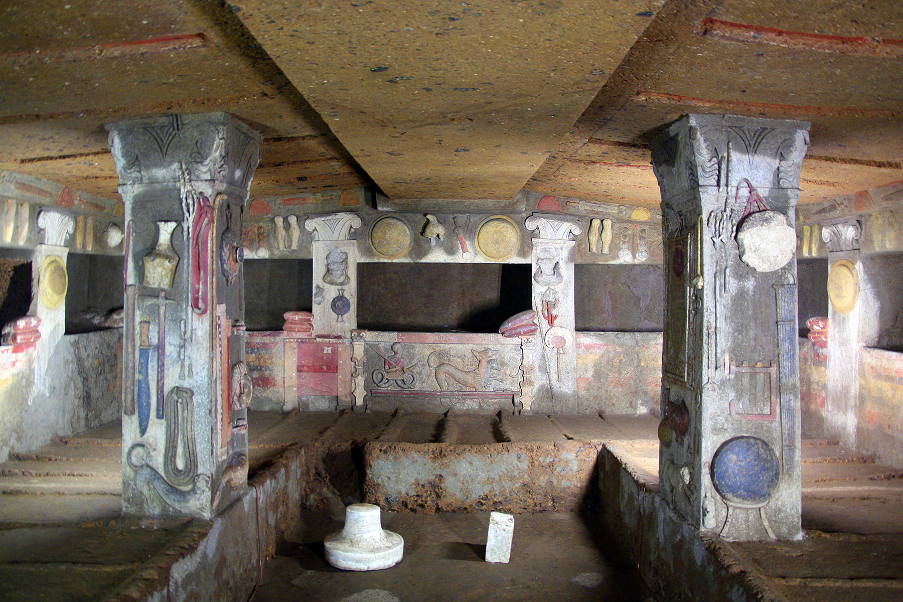 How Was The Cross-Shaped Etruscan Tomb Found?