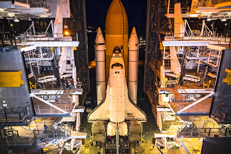 War der große orangefarbene Treibstofftank der Space Shuttles immer orange?