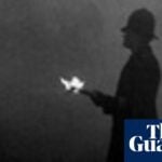 The great smog of London in 1952 was so bad that pedestrians couldn't even see their feet. Some of the 4,000 who died in the 5 days it lasted didn't suffer lung problems – they fell into the Thames and drowned because they could not see the river