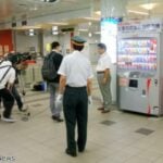With 5 million vending machines nationwide (that's 1 vending machine for every 23 people) and natural disasters commonplace, Japan has specialized vending machines that have a backup battery and dispense free drinks and food in the event of a major emergency.