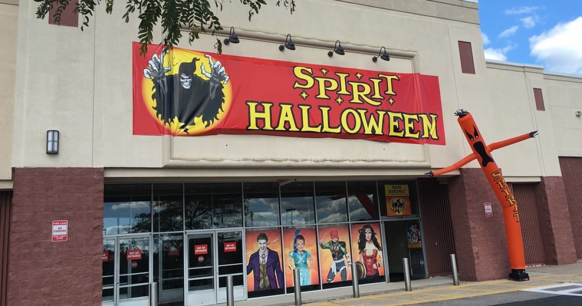 How Does the Spirit Halloween PopUp Store Work?